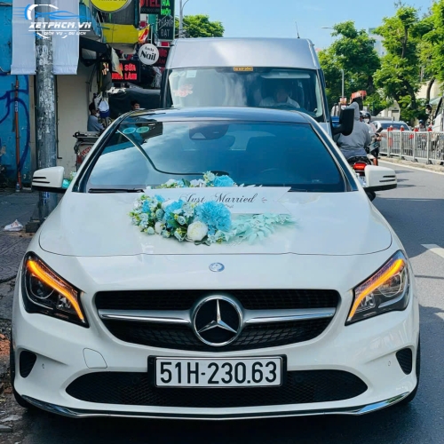 cho-thue-xe-hoa-va-dong-ho-xe-sang-mercedes